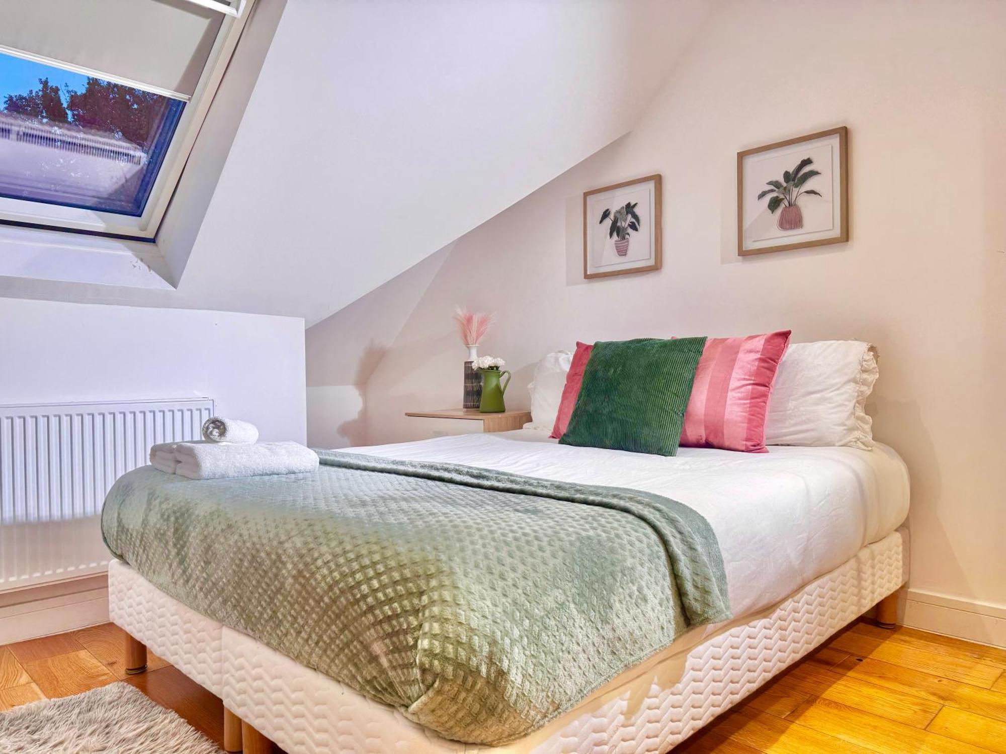 En-Suites With Free Parking 30Min To Central Лондон Экстерьер фото